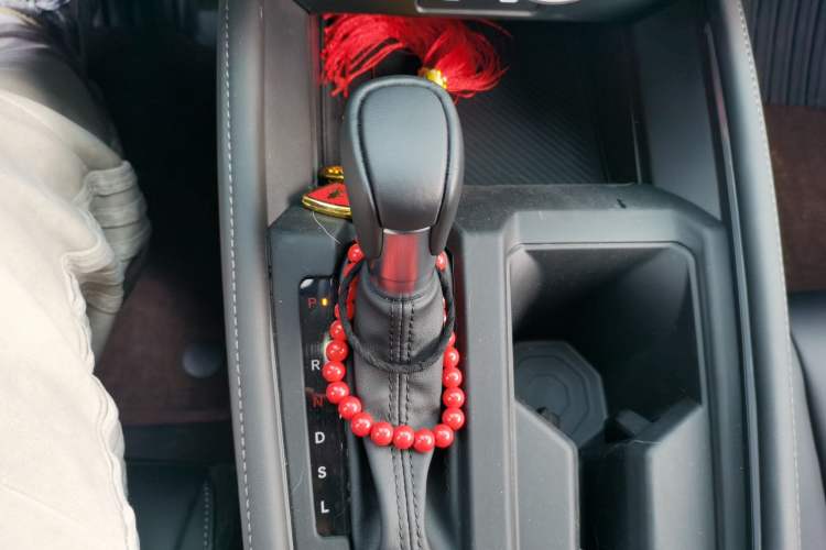 Used Honda Inspire 2025 260TURBO Elite Edition Gear Lever