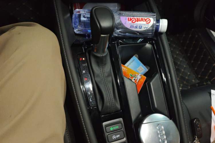 Used Honda Inspire 2025 260TURBO Elegant Edition Gear Lever