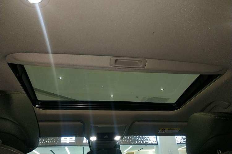 Used Honda Inspire 2025 260TURBO Elite Edition Headliner