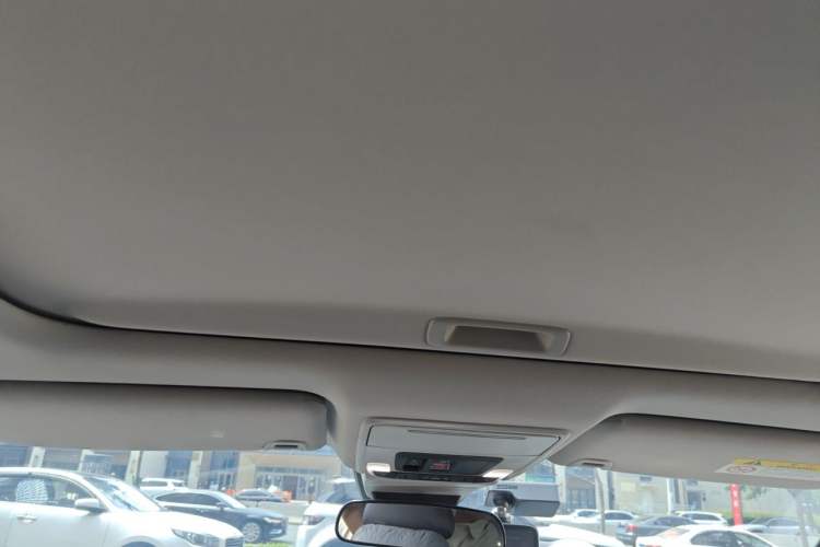 Used Honda Inspire 2025 260TURBO Elite Edition Headliner