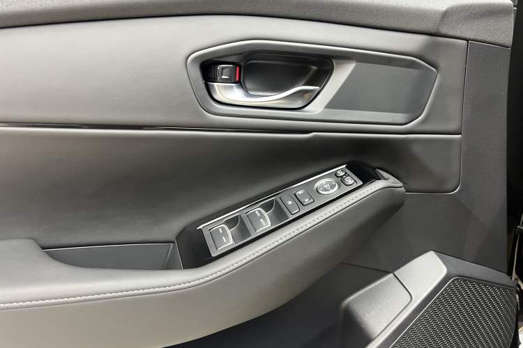 Used Honda Inspire 2025 260TURBO Elegant Edition Interior 12