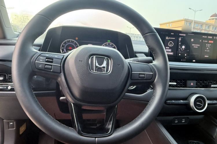 Used Honda Inspire 2025 260TURBO Elegant Edition Interior 2