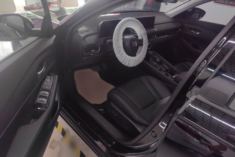 Used Honda Inspire 2025 260TURBO Elegant Edition Interior 2