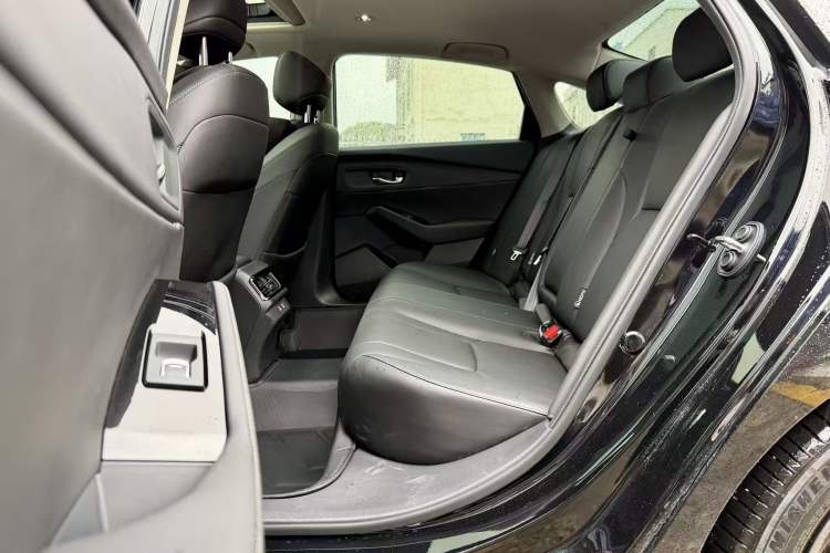 Used Honda Inspire 2025 260TURBO Elegant Edition Interior 3