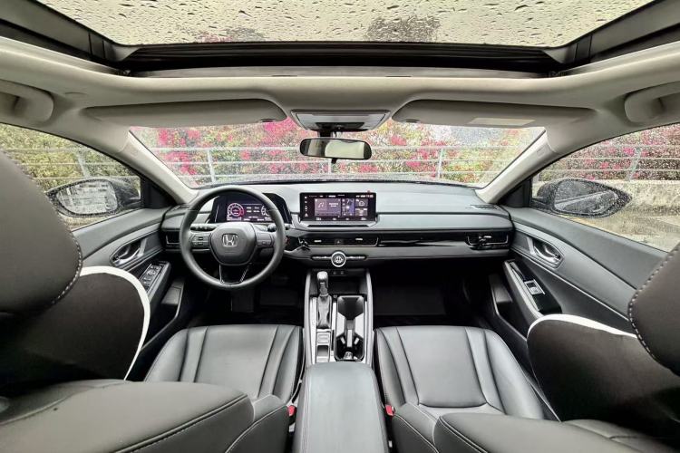 Used Honda Inspire 2025 260TURBO Elegant Edition Interior 4