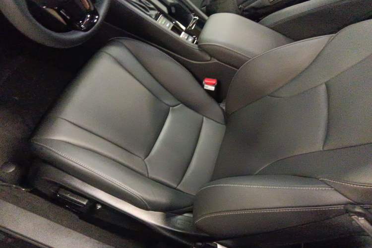 Used Honda Inspire 2025 260TURBO Elegant Edition Left Front Seat