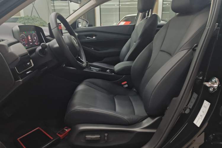 Used Honda Inspire 2025 260TURBO Elite Edition Left Front Seat