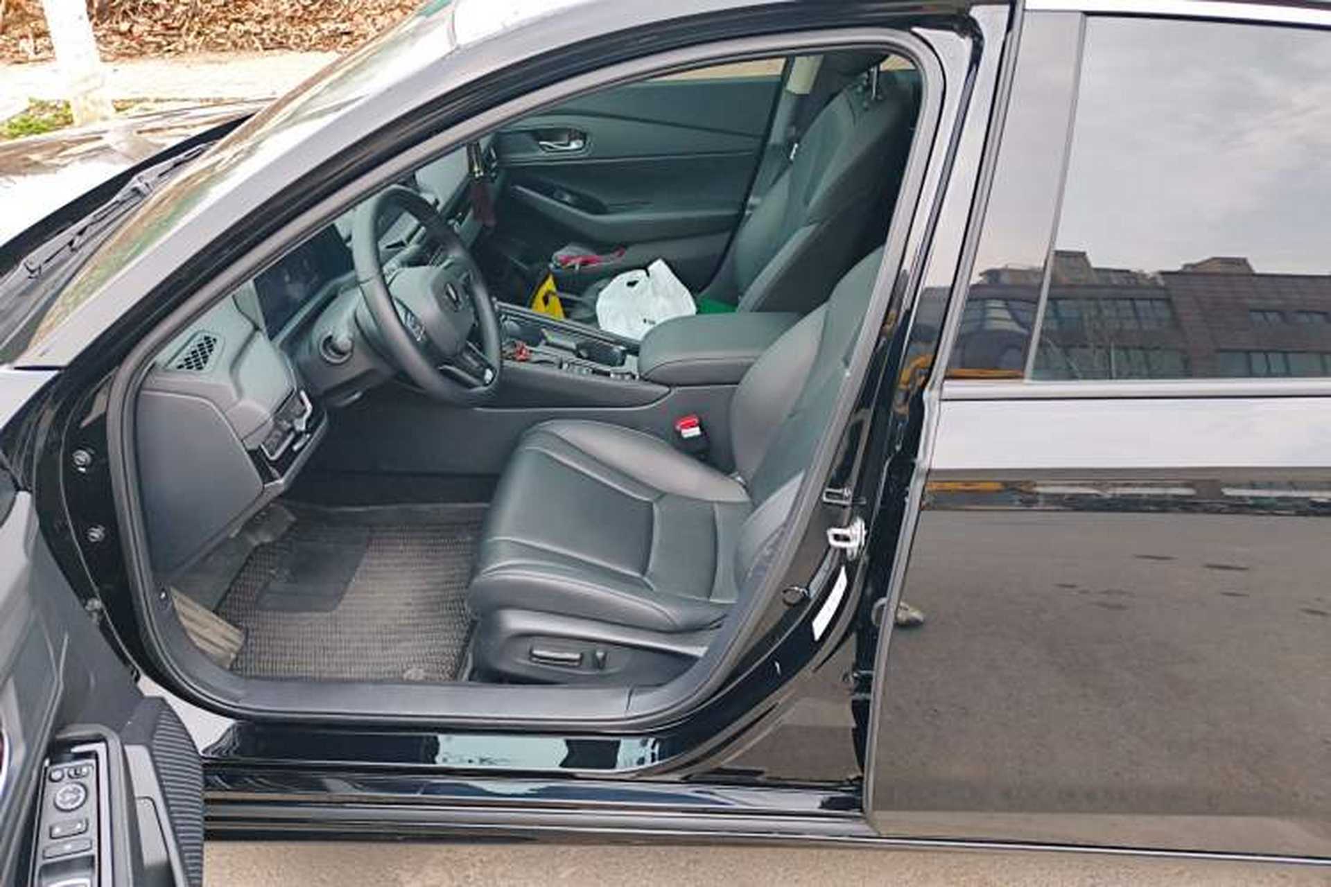 Used Honda Inspire 2025 260TURBO Elegant Edition Left Front Seat