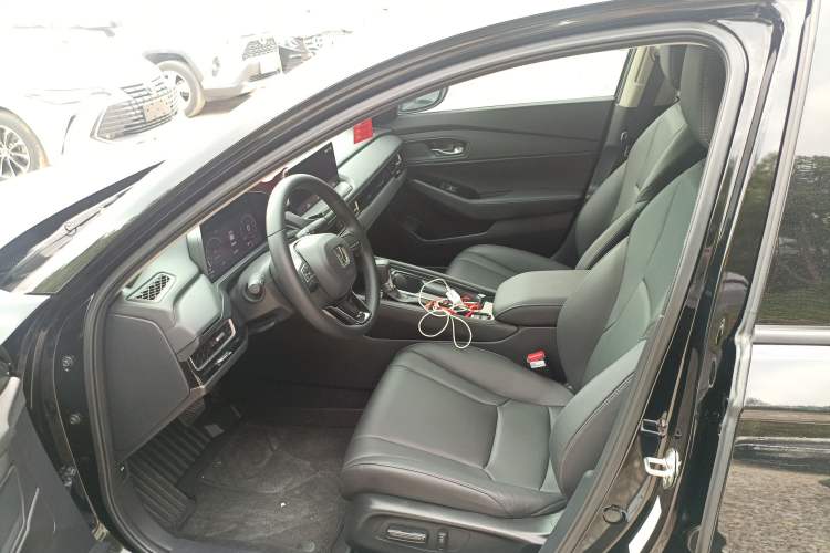 Used Honda Inspire 2025 260TURBO Elegant Edition Left Front Seat