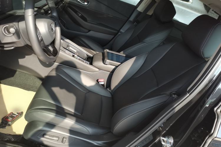 Used Honda Inspire 2025 260TURBO Elegant Edition Left Front Seat