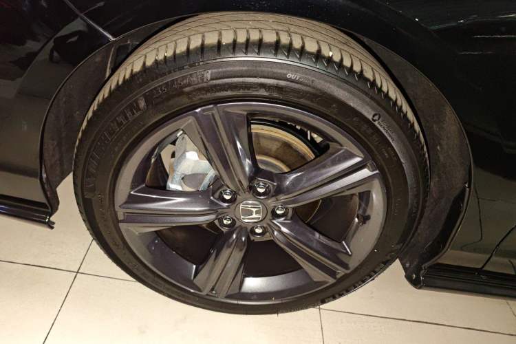 Used Honda Inspire 2025 260TURBO Elegant Edition Left Front Wheel Hub