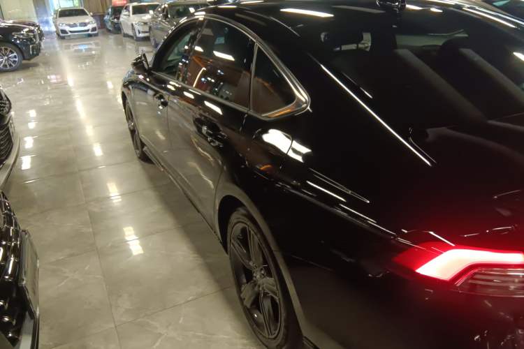 Used Honda Inspire 2025 260TURBO Elegant Edition Left Side