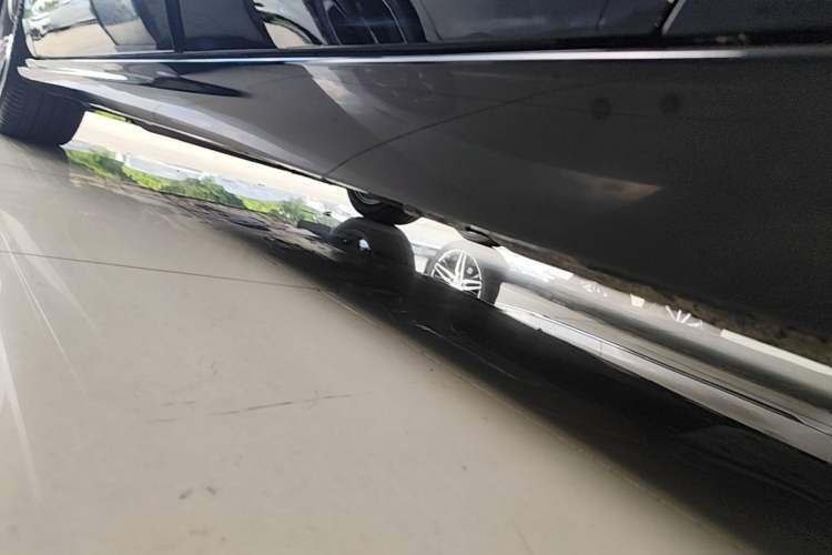 Used Honda Inspire 2025 260TURBO Elegant Edition Left Side Sill