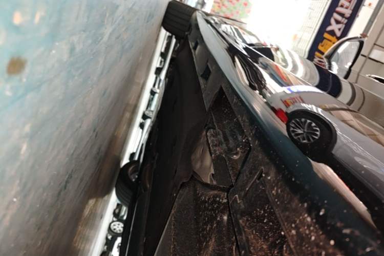 Used Honda Inspire 2025 260TURBO Elite Edition Left Side Sill
