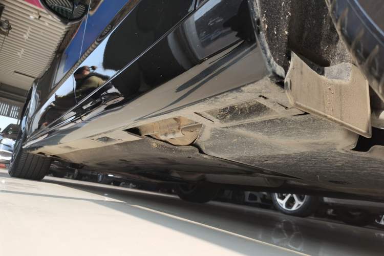 Used Honda Inspire 2025 260TURBO Elegant Edition Left Side Sill