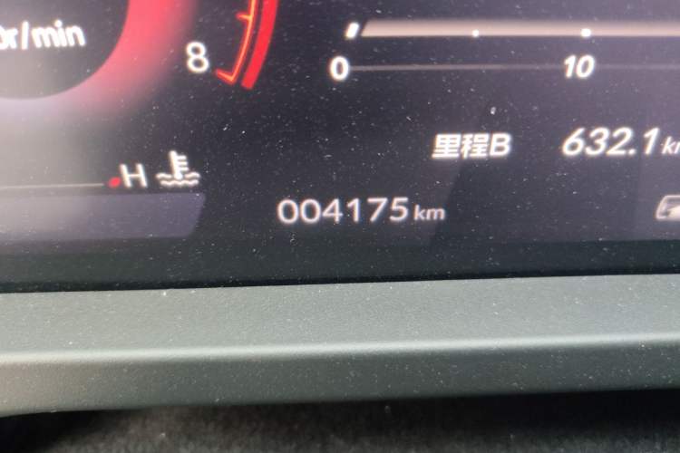 Used Honda Inspire 2025 260TURBO Elegant Edition Odometer Close Up
