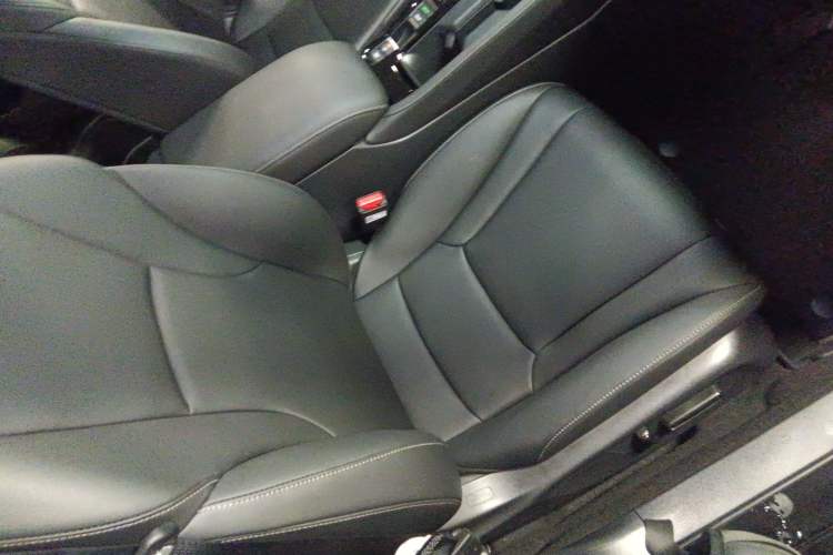 Used Honda Inspire 2025 260TURBO Elegant Edition Right Front Seat