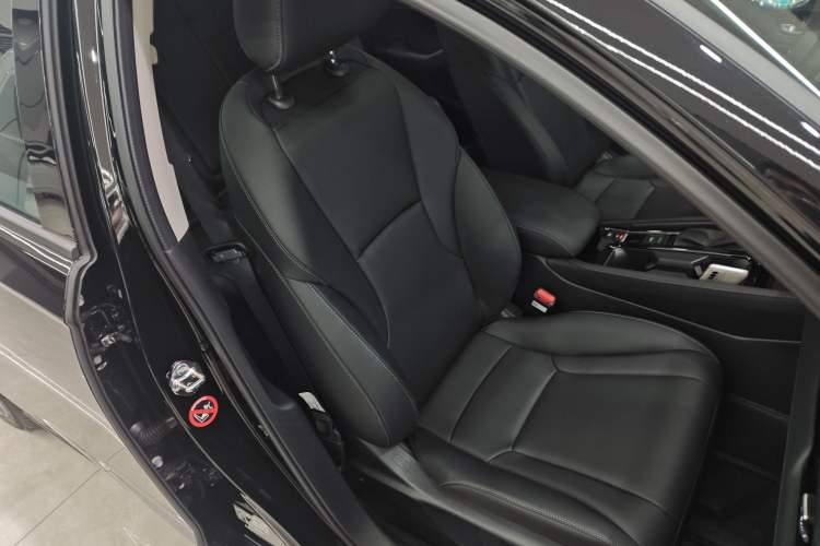 Used Honda Inspire 2025 260TURBO Elite Edition Right Front Seat