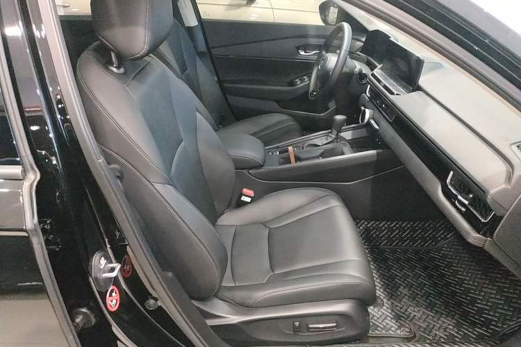 Used Honda Inspire 2025 260TURBO Elite Edition Right Front Seat