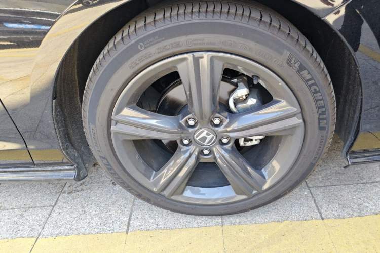 Used Honda Inspire 2025 260TURBO Elite Edition Right Front Wheel Hub