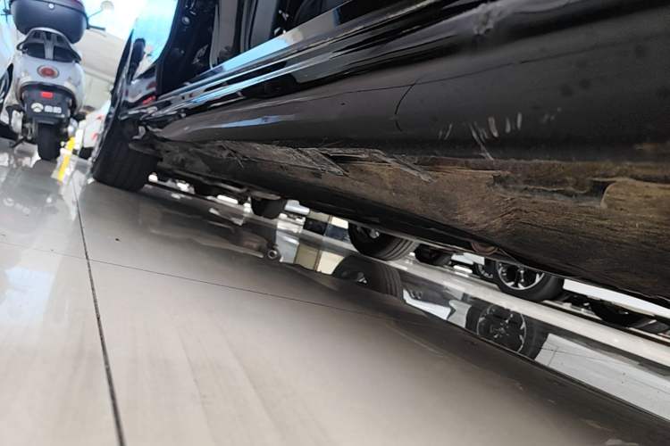 Used Honda Inspire 2025 260TURBO Elegant Edition Right Side Sill