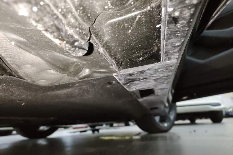 Used Honda Inspire 2025 260TURBO Elegant Edition Right Side Sill