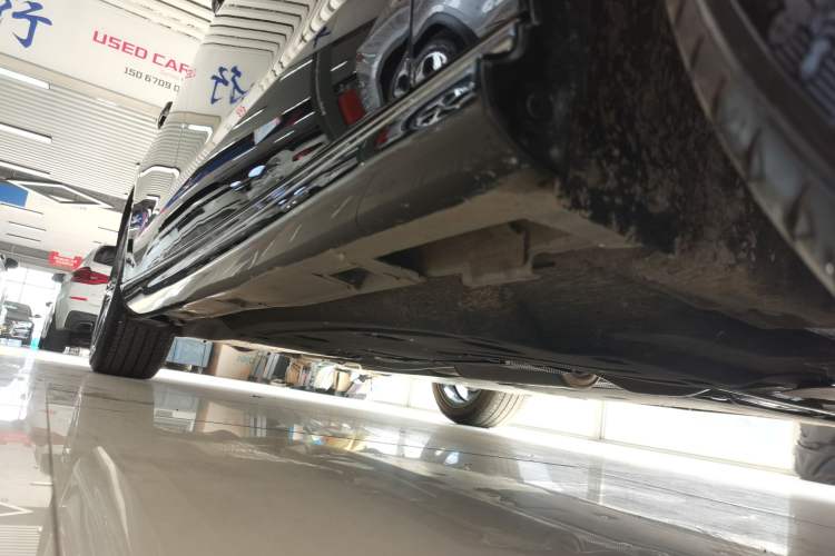 Used Honda Inspire 2025 260TURBO Elegant Edition Right Side Sill