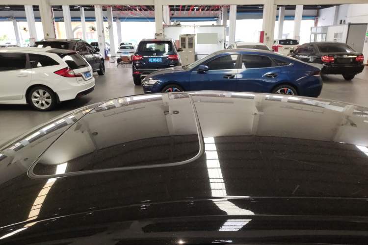 Used Honda Inspire 2025 260TURBO Elegant Edition Roof