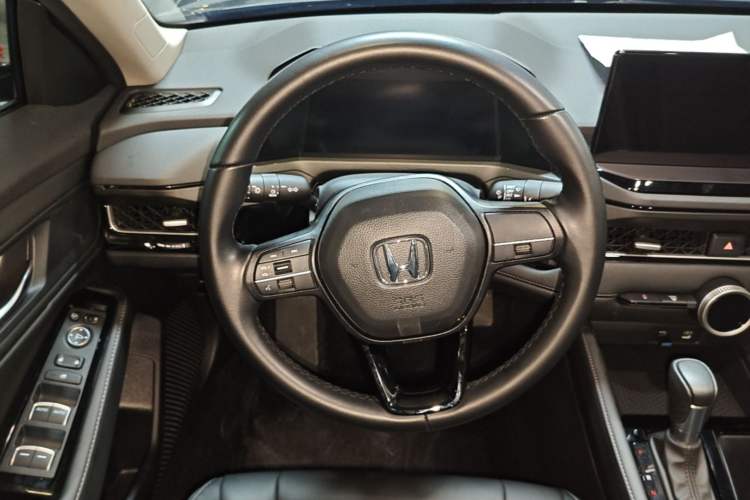 Used Honda Inspire 2025 260TURBO Elegant Edition Steering Wheel