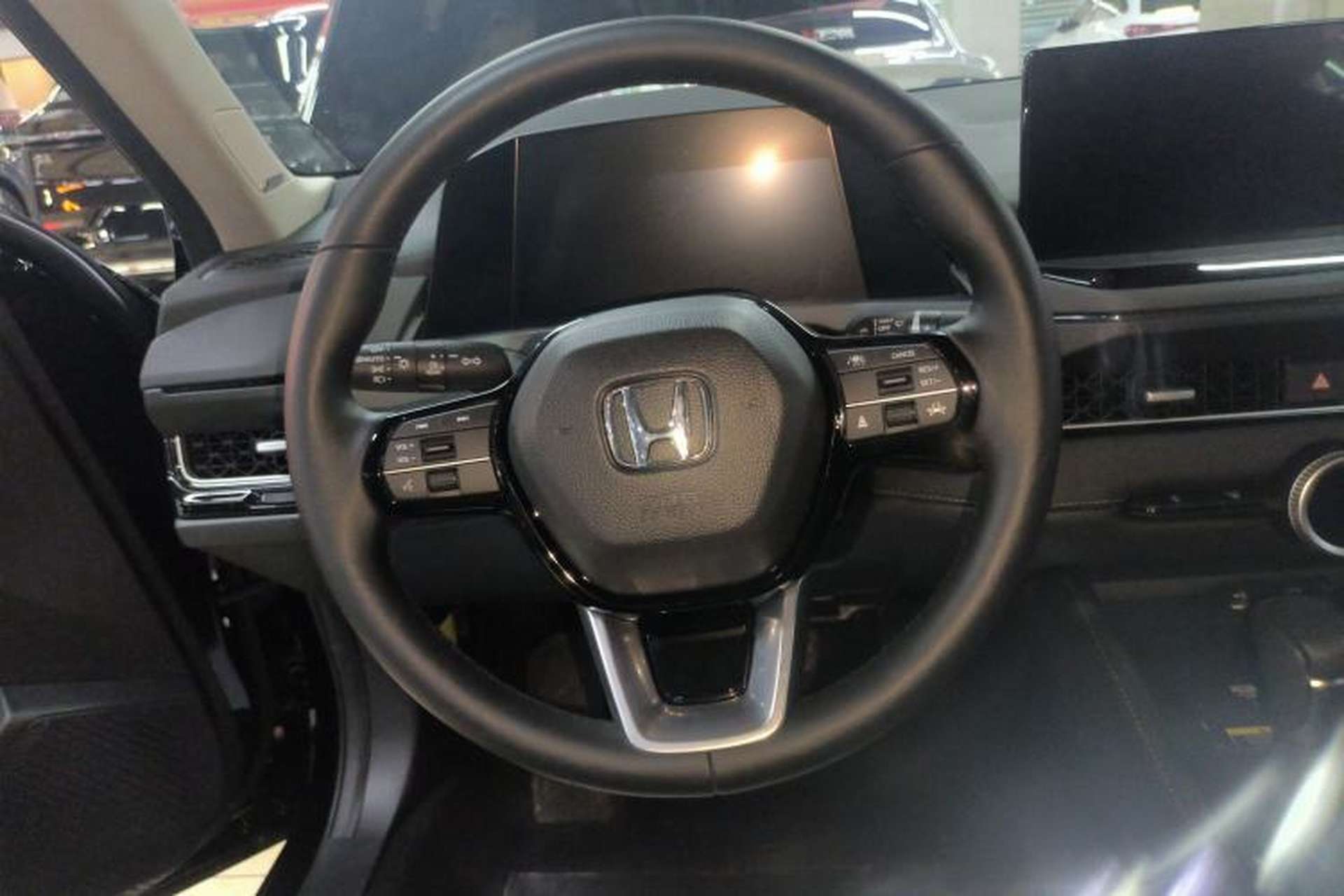 Used Honda Inspire 2025 260TURBO Luxury Edition Steering Wheel