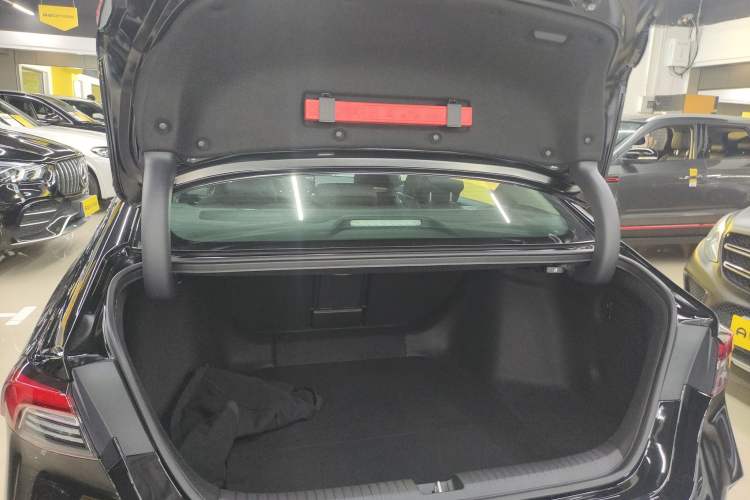 Used Honda Inspire 2025 260TURBO Elite Edition Trunk
