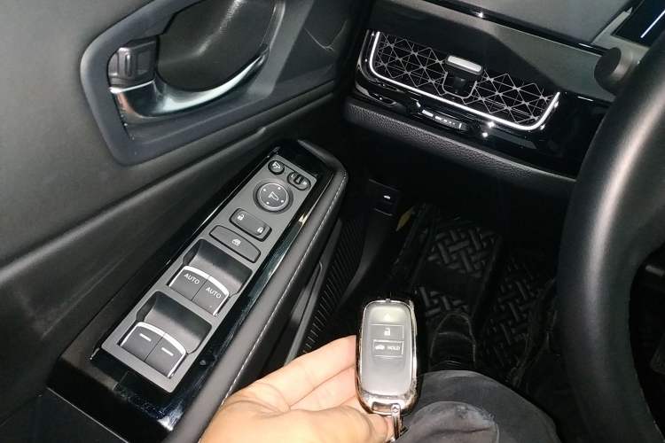 Used Honda Inspire 2025 260TURBO Elite Edition Vehicle Key