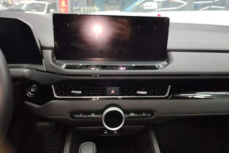 Used Honda Inspire 2025 260TURBO Elite Edition Audio And AC Panel