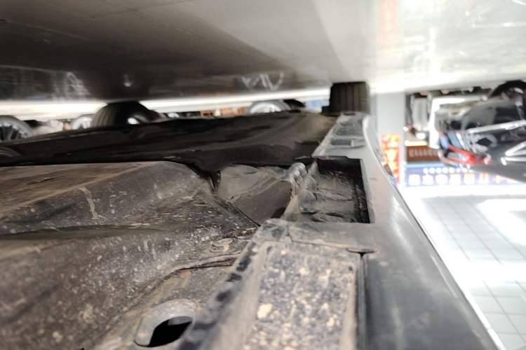 Used Honda Inspire 2025 260TURBO Elite Edition Left Side Sill