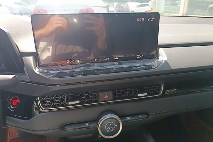 Used Honda Inspire 2025 260TURBO Elegant Edition Audio And AC Panel
