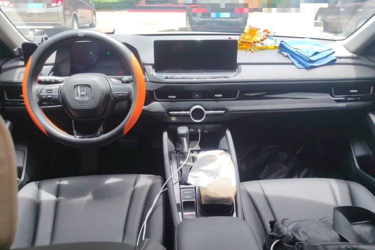 Used Honda Inspire 2025 260TURBO Elegant Edition Center Console