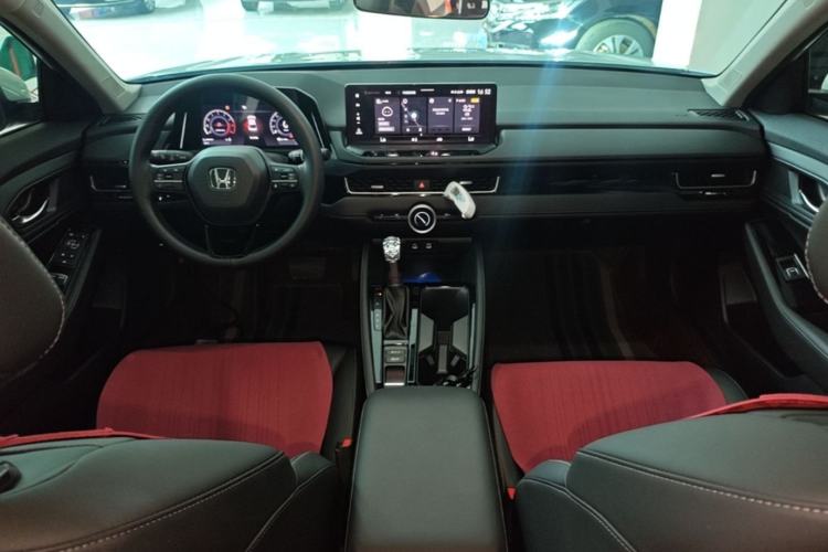 Used Honda Inspire 2025 260TURBO Elite Edition Center Console
