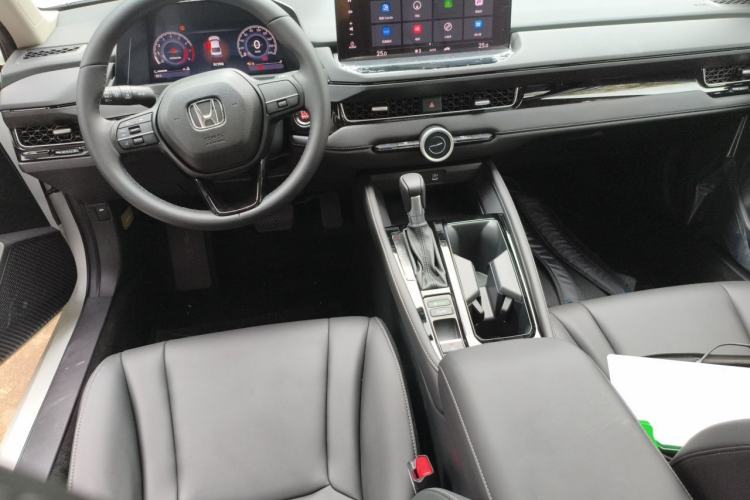 Used Honda Inspire 2025 260TURBO Elegant Edition Center Console