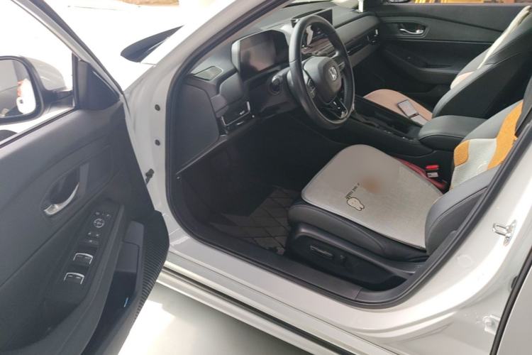 Used Honda Inspire 2025 260TURBO Elegant Edition Driver Seat