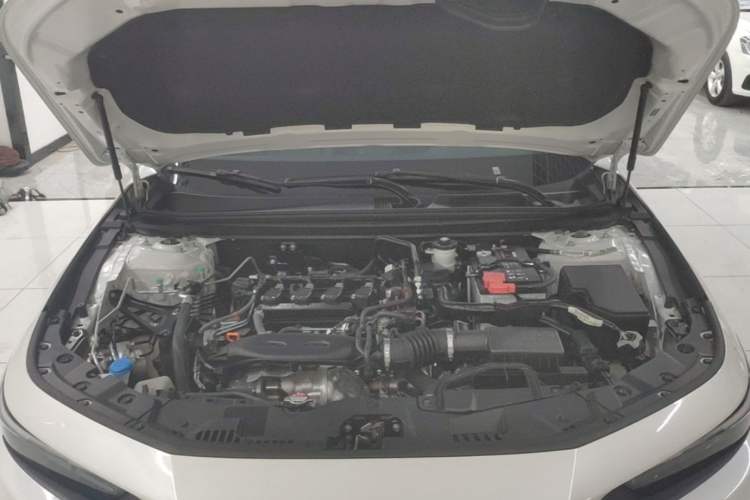 Used Honda Inspire 2025 260TURBO Elegant Edition Engine Bay