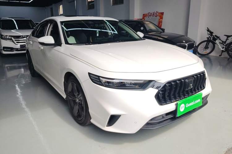 Used Honda Inspire 2025 260TURBO Elegant Edition Front Right 45 Deg