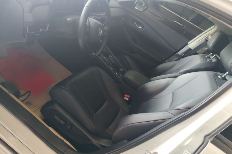 Used Honda Inspire 2025 260TURBO Elegant Edition Interior 1