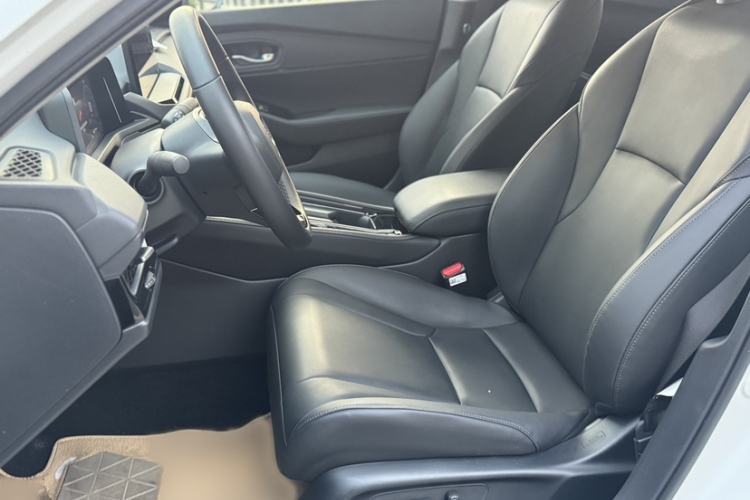Used Honda Inspire 2025 260TURBO Elegant Edition Interior 1