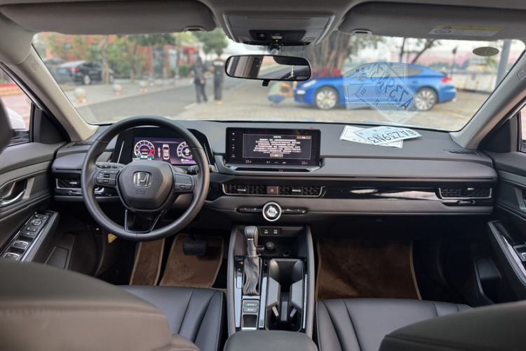 Used Honda Inspire 2025 260TURBO Elegant Edition Interior 5