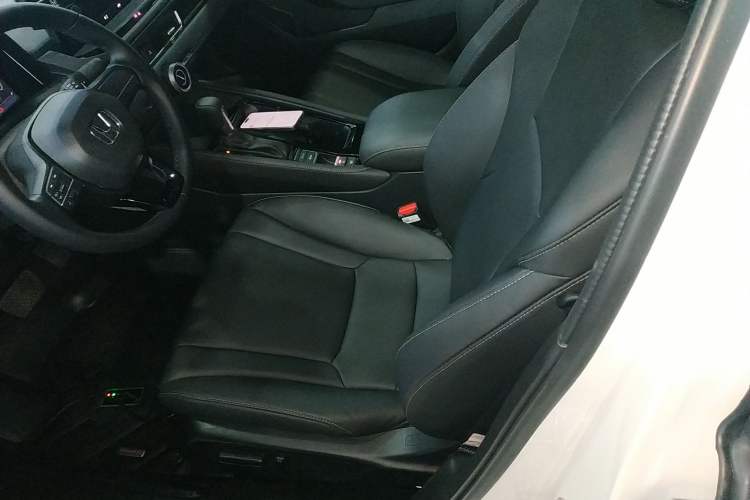 Used Honda Inspire 2025 260TURBO Elegant Edition Left Front Seat