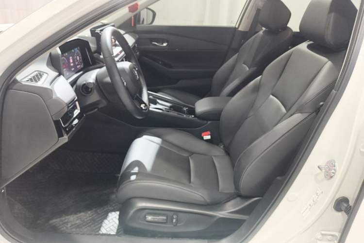 Used Honda Inspire 2025 260TURBO Elegant Edition Left Front Seat