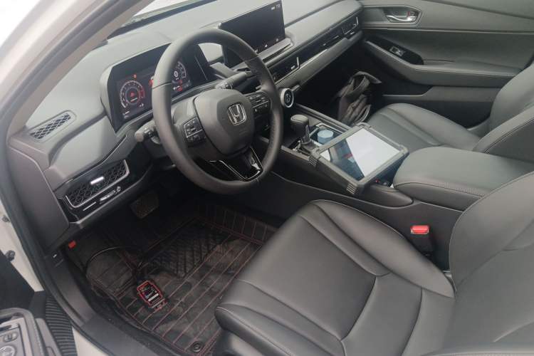 Used Honda Inspire 2025 260TURBO Elite Edition Left Front Seat