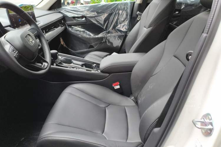 Used Honda Inspire 2025 260TURBO Elegant Edition Left Front Seat
