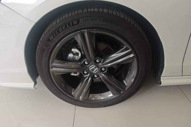 Used Honda Inspire 2025 260TURBO Elite Edition Left Front Wheel Hub