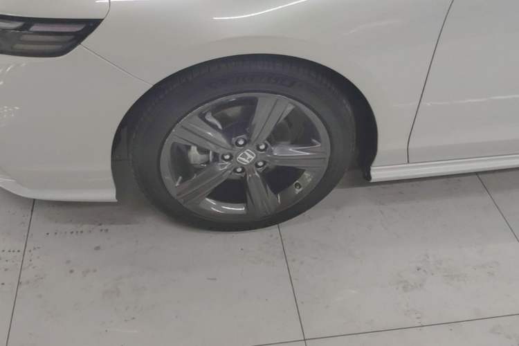 Used Honda Inspire 2025 260TURBO Elegant Edition Left Front Wheel Hub